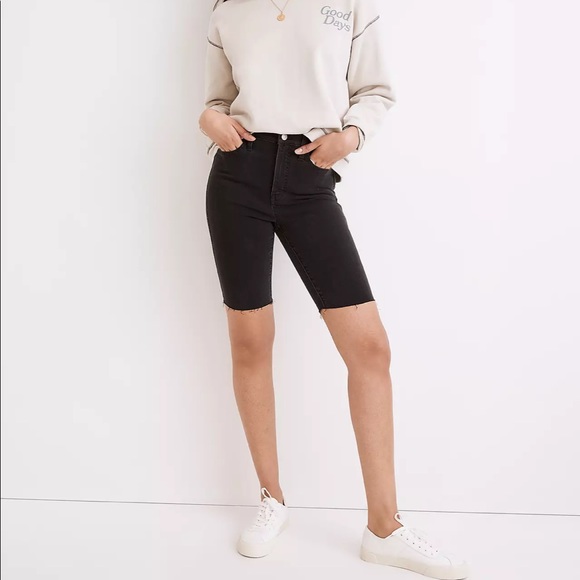 Madewell Pants - Madewell road tripper shorts in black